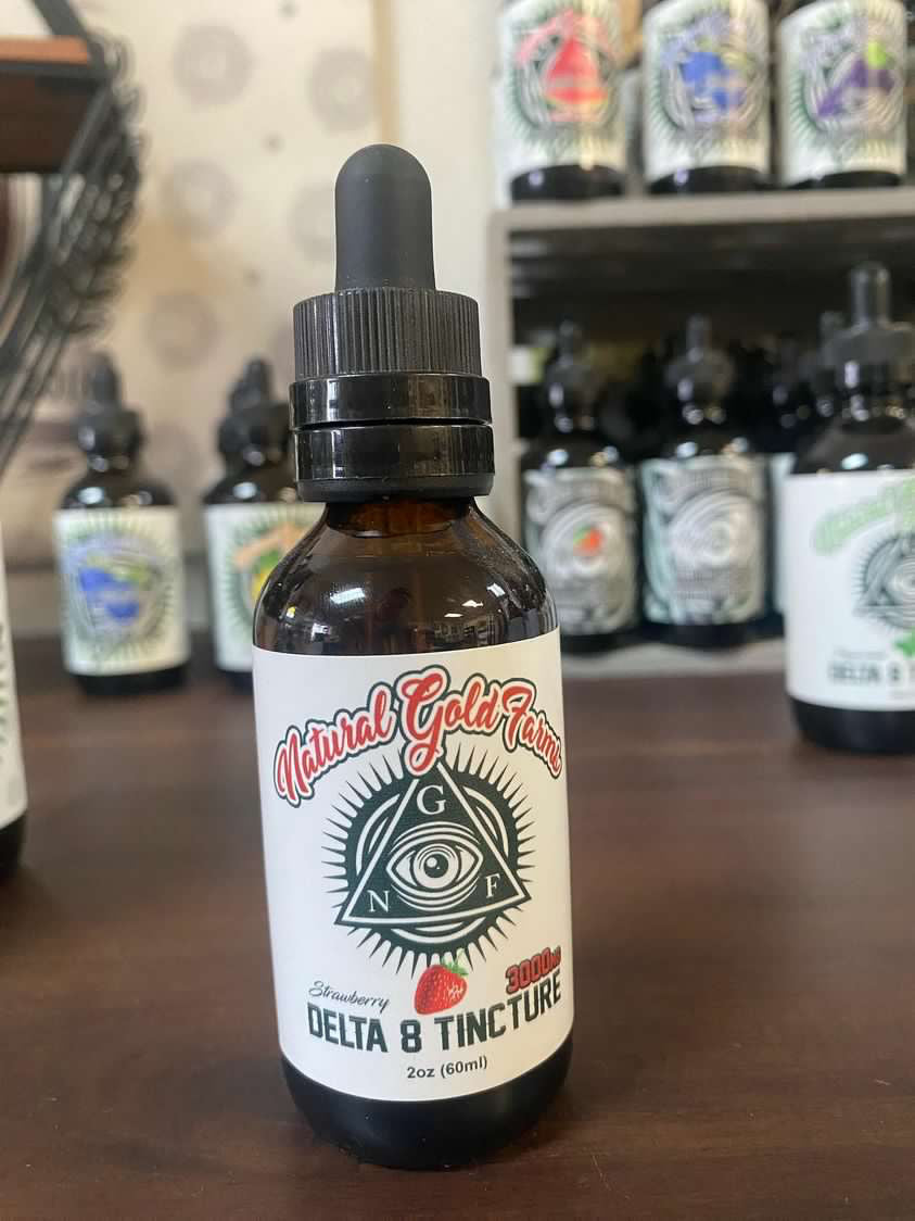 Natural Gold Farms Tincture Strawberry 3000mg Full Spectrum DELTA8