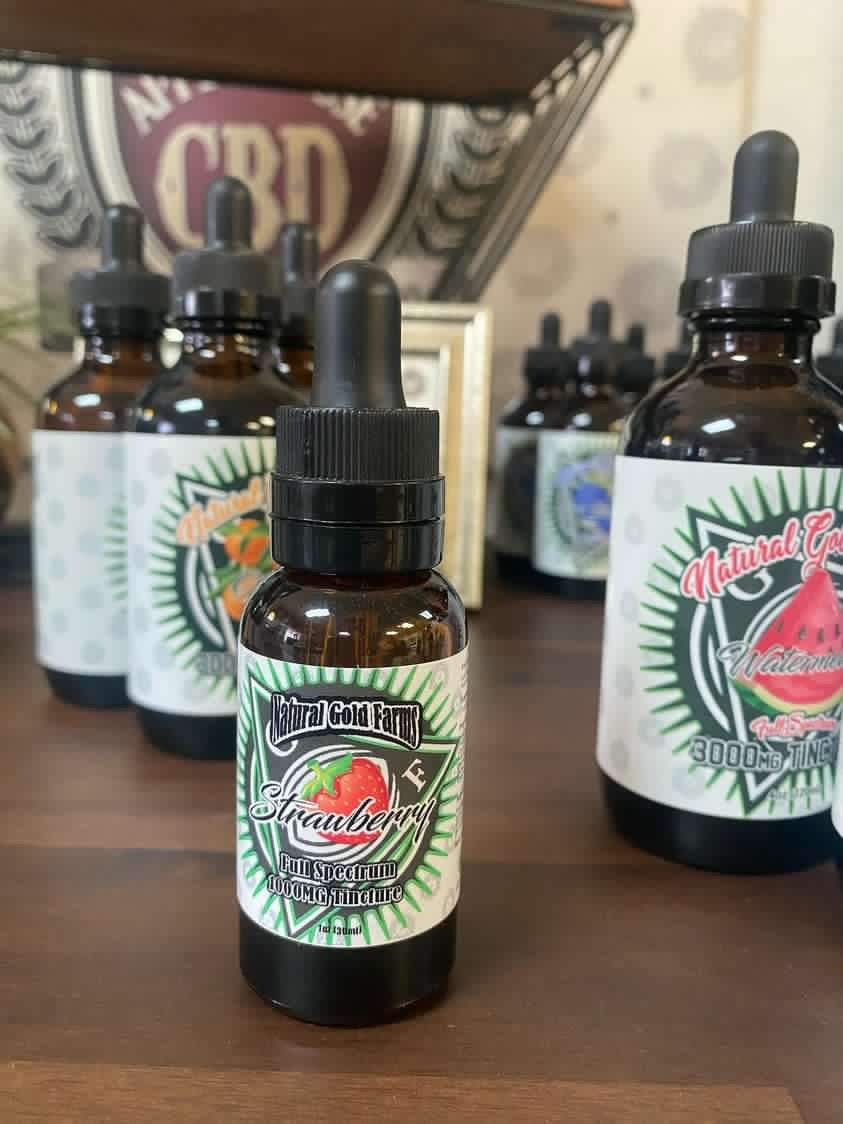 Natural Gold Farms Tincture Full Spectrum Strawberry 1000mg